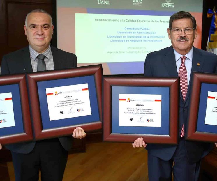 Acreditan la totalidad de licenciaturas de FACPyA