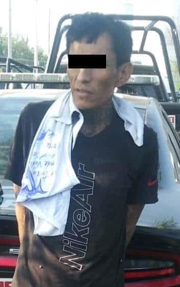 Detienen a hombre por robo en el Centro de Monterrey