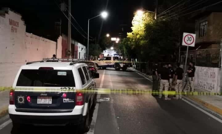 Ejecutan a hombre al salir de su casa