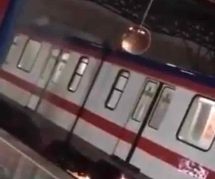 Provoca rayo incendio en vagón del Metro