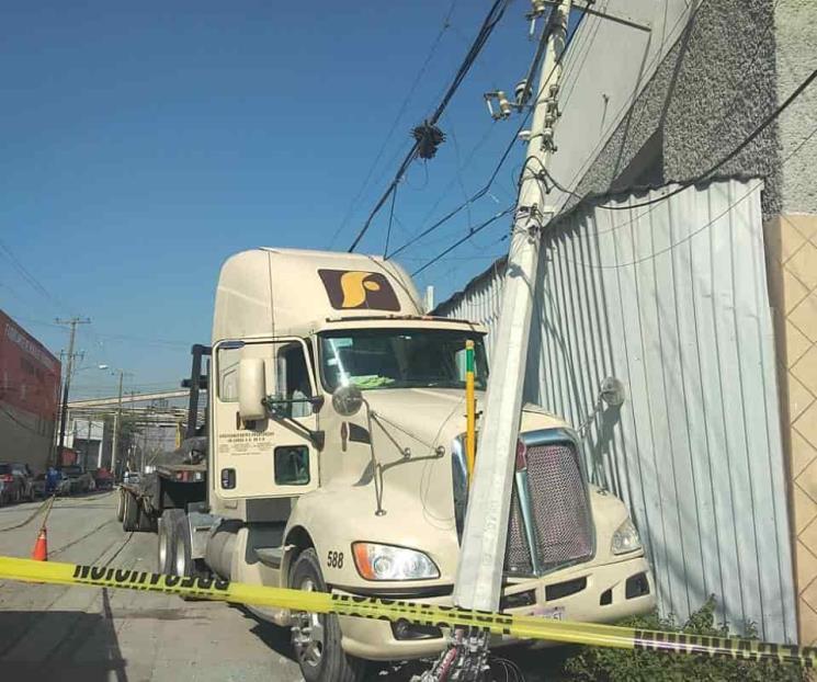 Muere por infarto y estrella tráiler