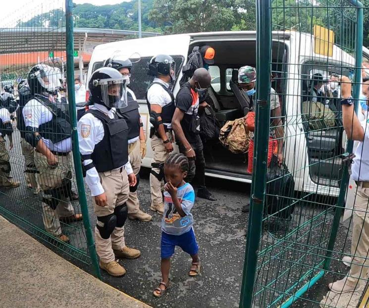 Intenta INM convencer a haitianos de regresar a Chiapas
