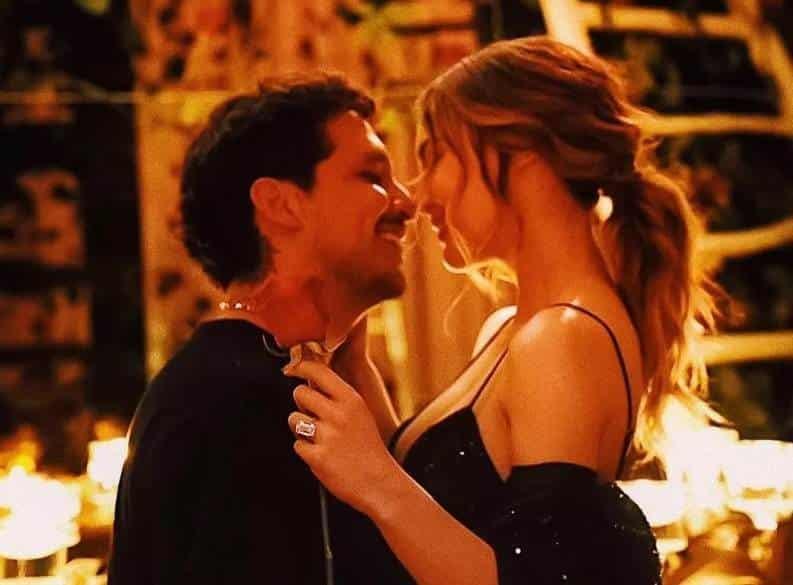 Ahora Belinda también dirige los videos de Nodal