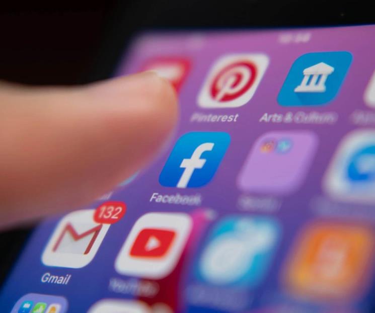 Facebook eliminó millones de cuentas falsa