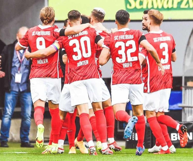 Golea Friburgo y son quintos en la Bundesliga