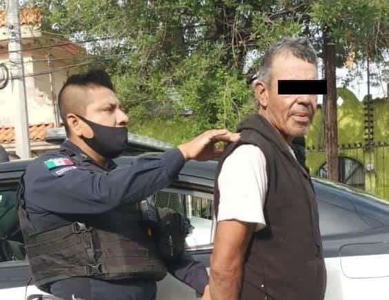 Intenta robar tubería de agua y es detenido