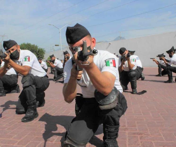 Brindan entrenamiento permanente a policías en Escobedo