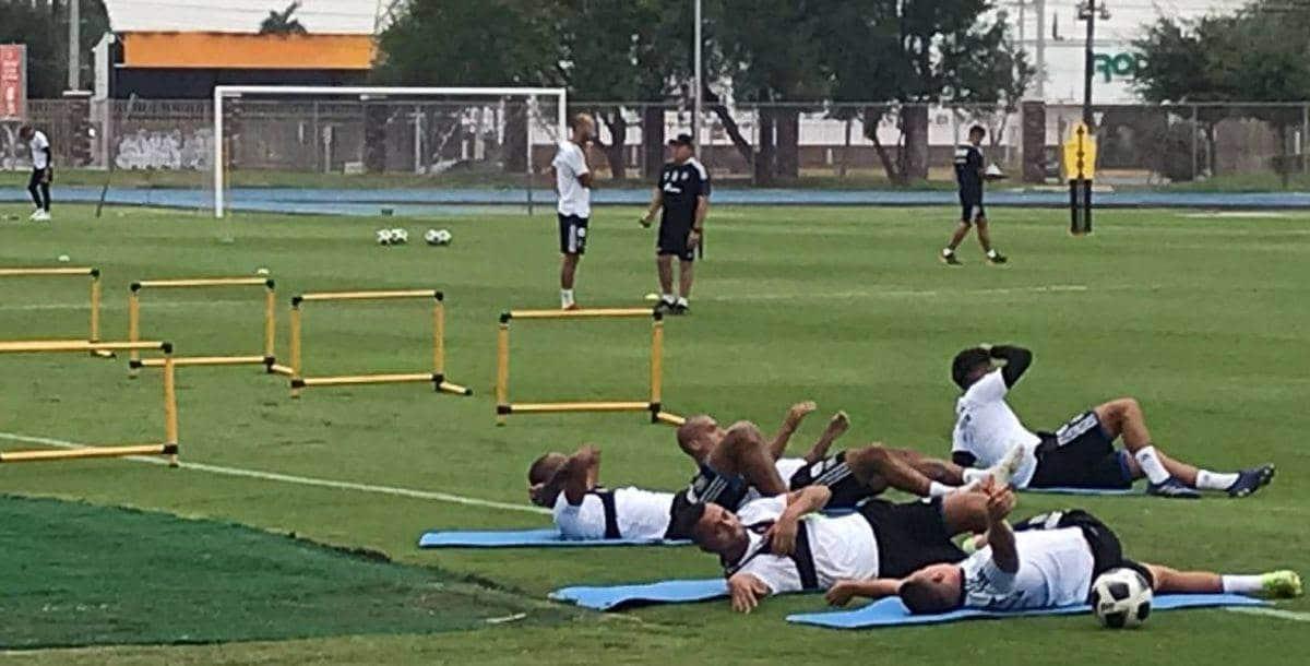 Sin Gignac en el once