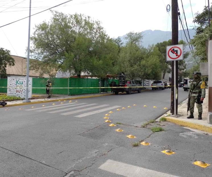 Catean en San Pedro; hallan droga y armas