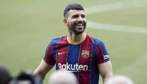 Debutará Agüero con Barça en octubre