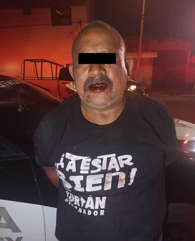 Ataca a machetazos a su vecino Ataca a machetazos a su vecino
