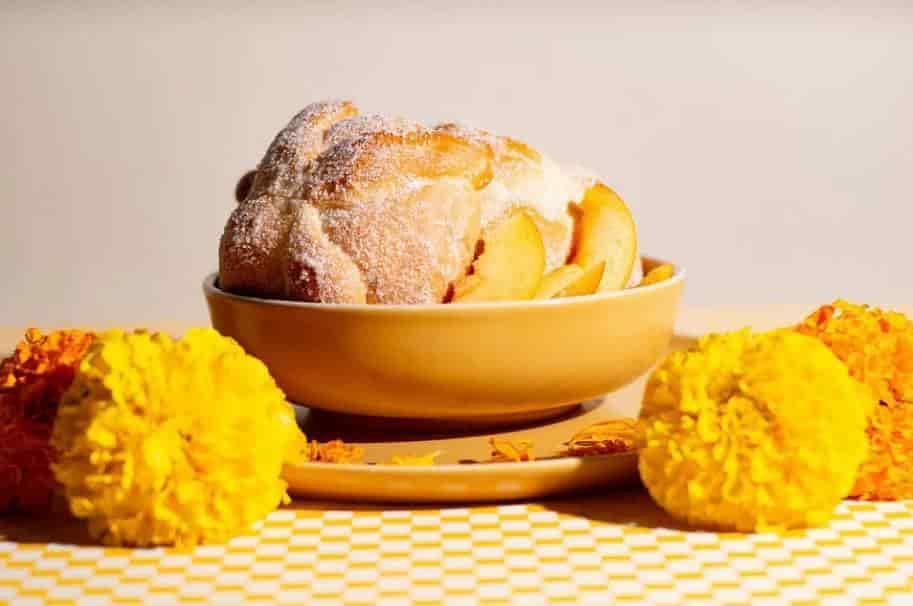 Pan de muerto, un manjar dedicado a quienes ya no están
