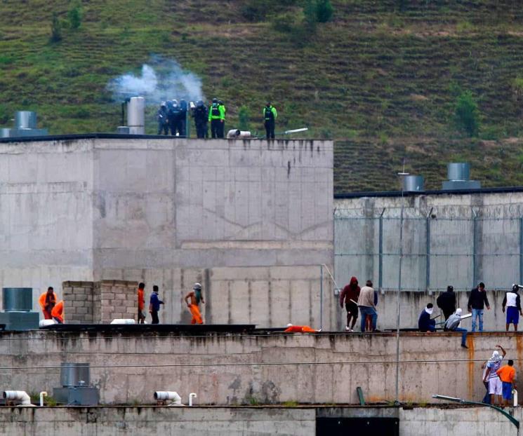 Aumenta a cien número de muertos por motín en Ecuador Aumenta a cien número de muertos por motín en Ecuador