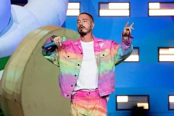 J Balvin explota contra los Latin Grammy