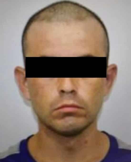 Colocan narcomantas y los detienen