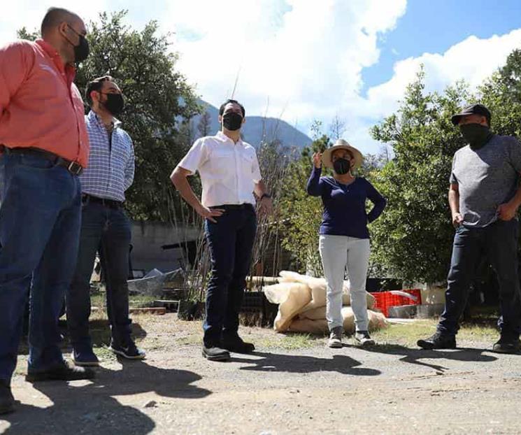 Entregan apoyos tras incendios