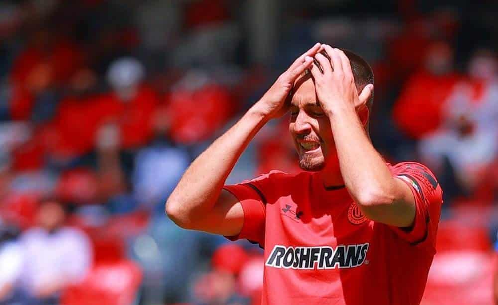 Suma Toluca su tercer duelo sin triunfo; empatan con Gallos