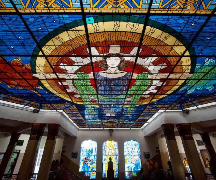 Emprende UANL rescate de vitrales