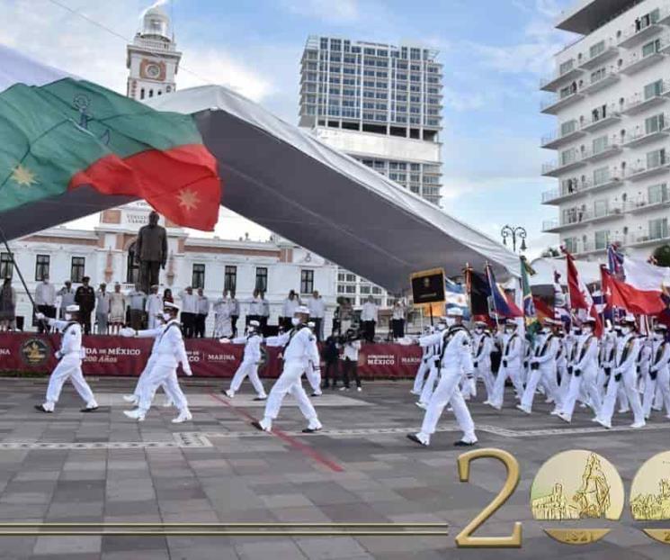 Conmemoran Bicentenario de Armada de México