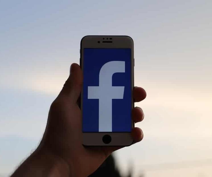 Venden datos de millones de usuarios de Facebook