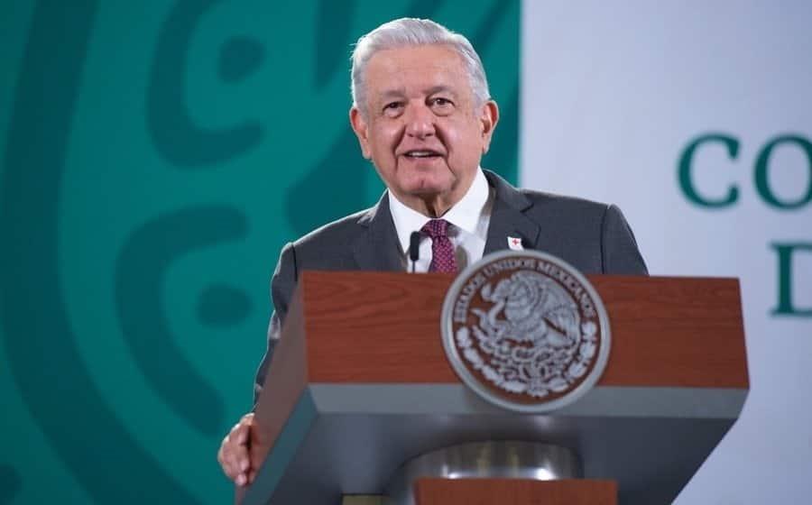 Pagan empresas menos luz que un hogar: AMLO