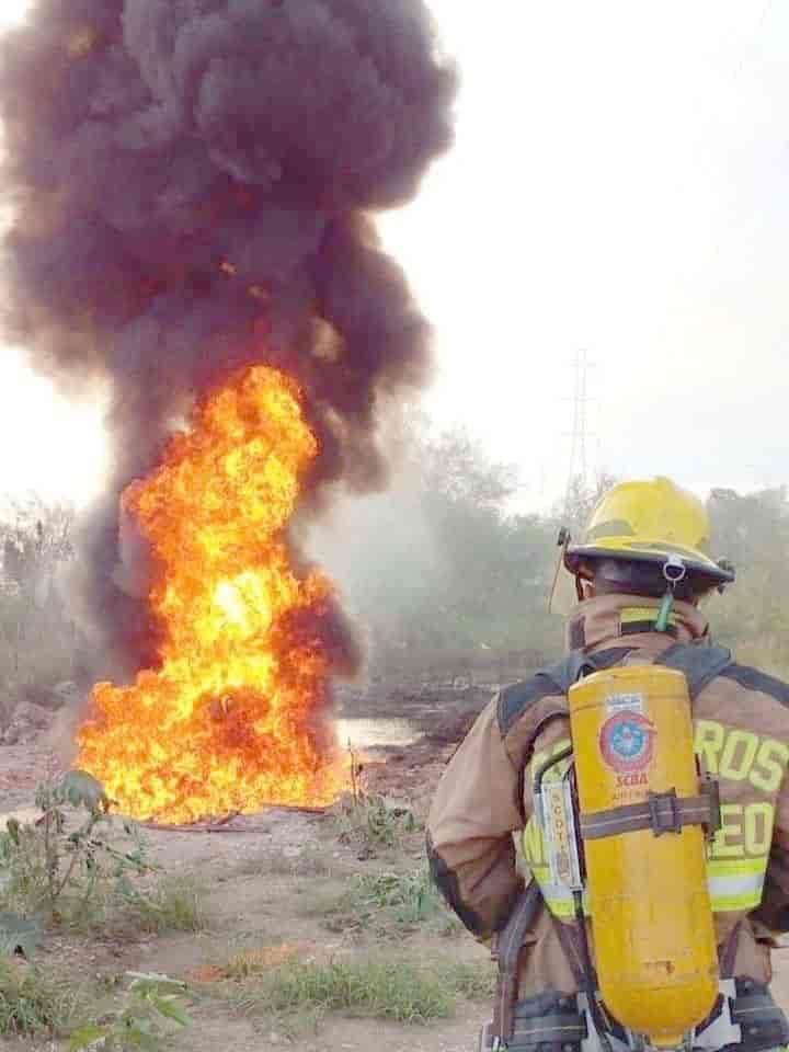 Alarma incendio en ducto de Pemex