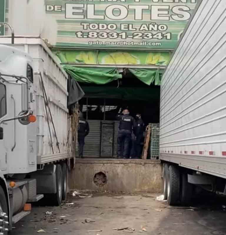 Dos macheteros eventuales fueron encontrados sin vida dentro de una bodega de elotes
