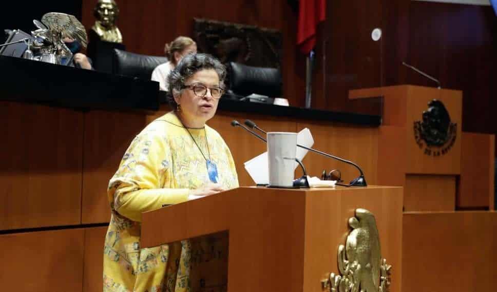 Hospitalizan a Beatriz Paredes tras sufrir accidente