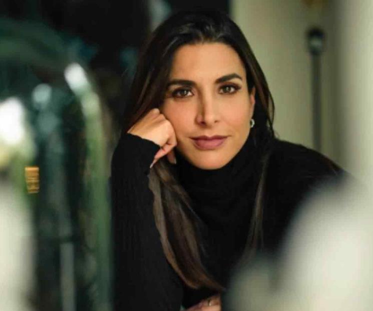 Revela Verónica Toussaint que tiene cáncer de mama