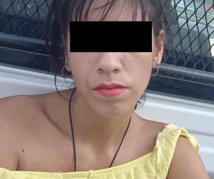 Corre y la arrestan con droga Corre y la arrestan con droga