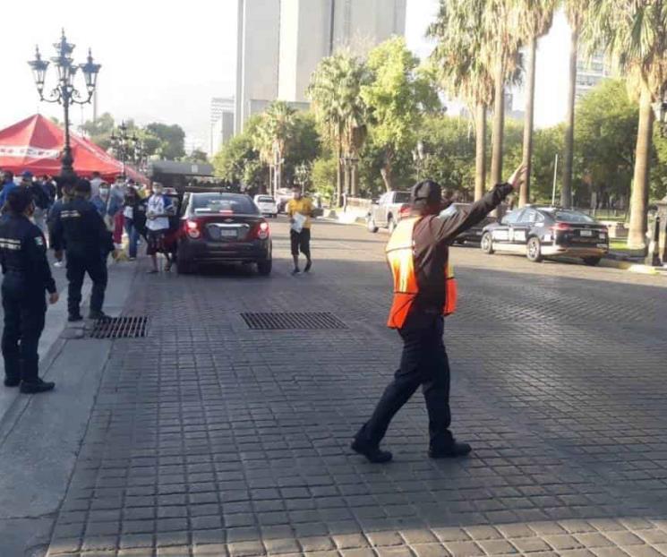Implementa MTY Operativo de seguridad en módulos de vacuna
