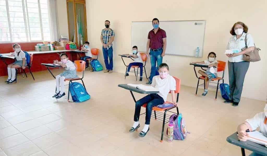 Aprueban abrir escuelas públicas al 100 por ciento