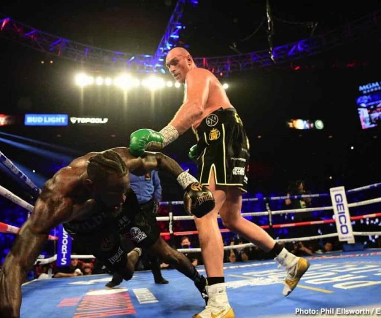 Noquea Fury a Wilder en emocionante pelea