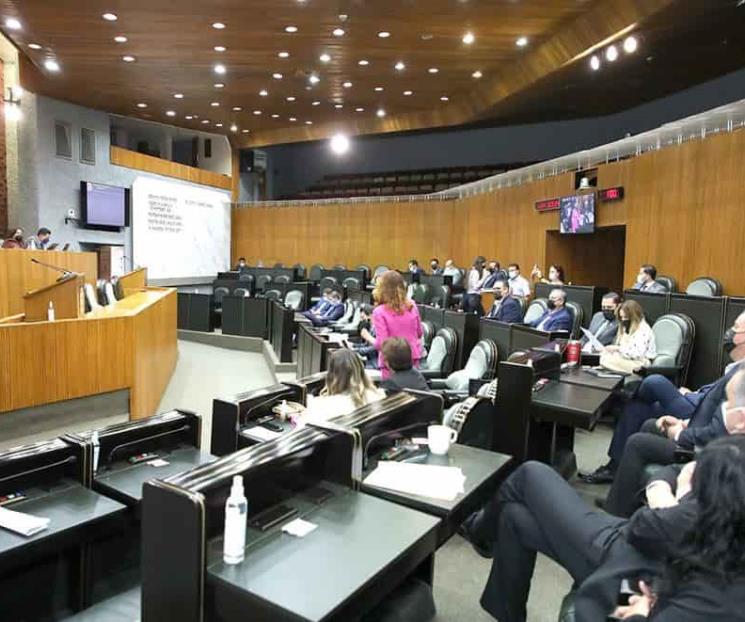 Piden reabrir Congreso a ciudadanos