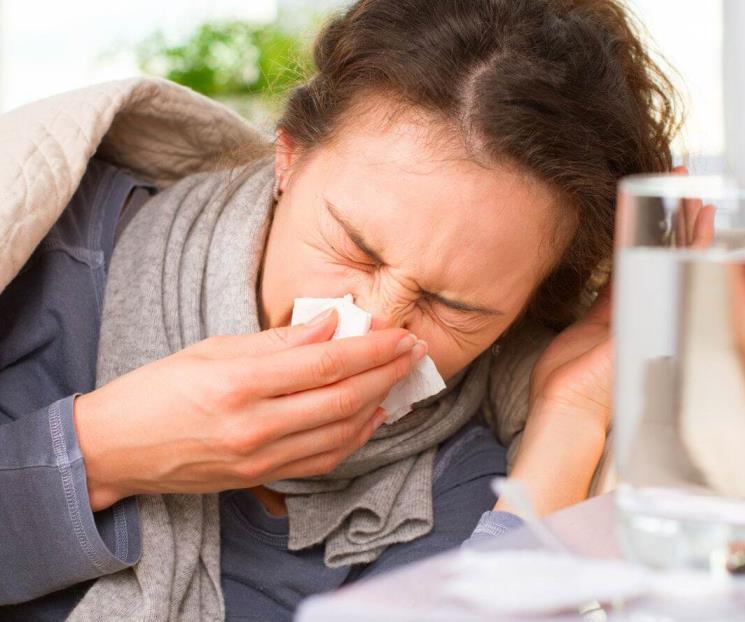Advierten ola de gripe si relajan restricciones por Covid