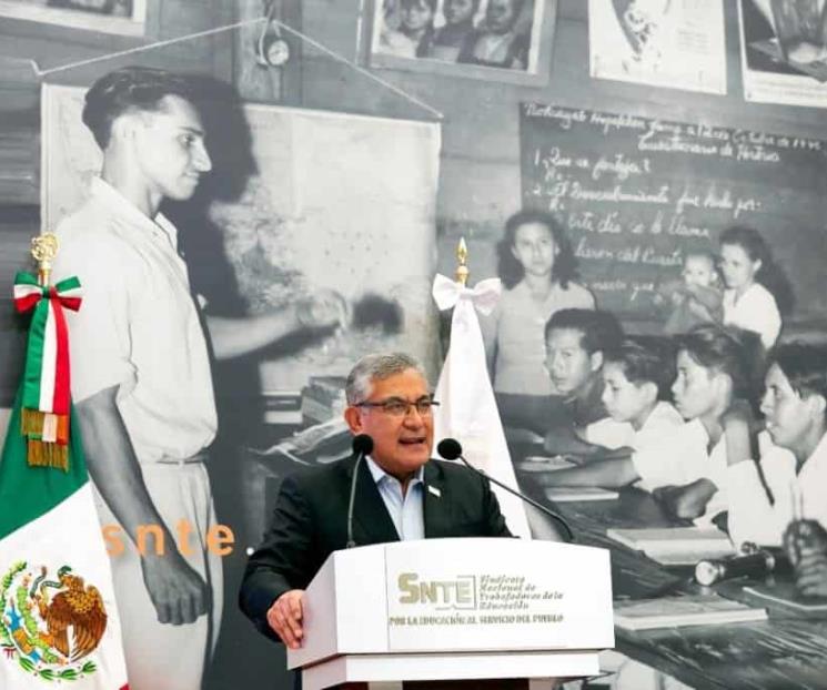 Afirman que 100 años de educación han forjado a México