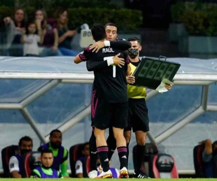 Muestra Raúl Jiménez apoyo a Funes Mori