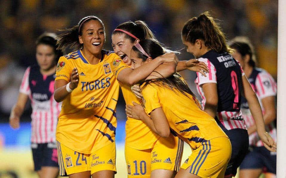 Sorprende a FIFA entrada a Clásico Femenil