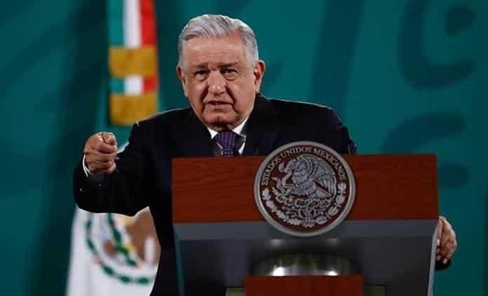 AMLO cambia de opinión. Habrá desfile el 20 de noviembre