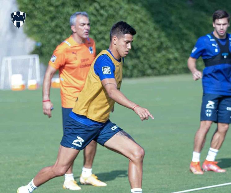 Entrenan Rayados; aún sin Montes y Campbell