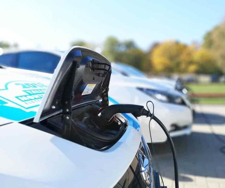 Afectará a autos eléctricos crisis de semiconductores