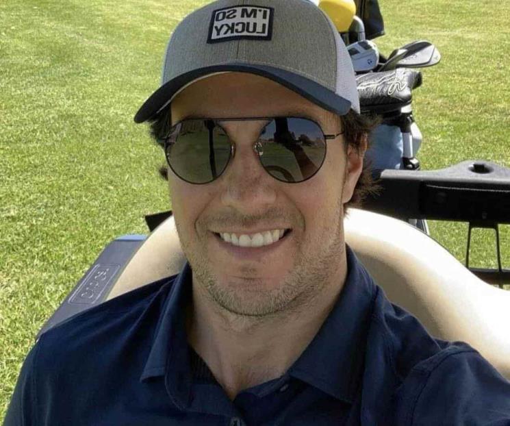 Le mete Checo Pérez al golf