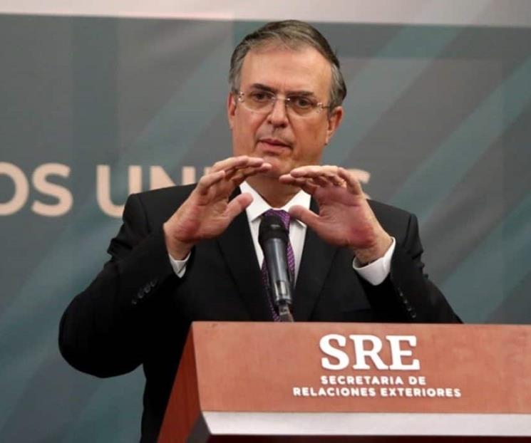 Presume Ebrard que ya hay más vacunas que población total