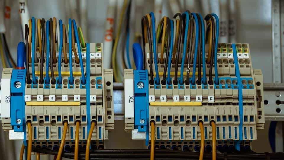 Analizan trabajo conjunto en proceso de reforma eléctrica
