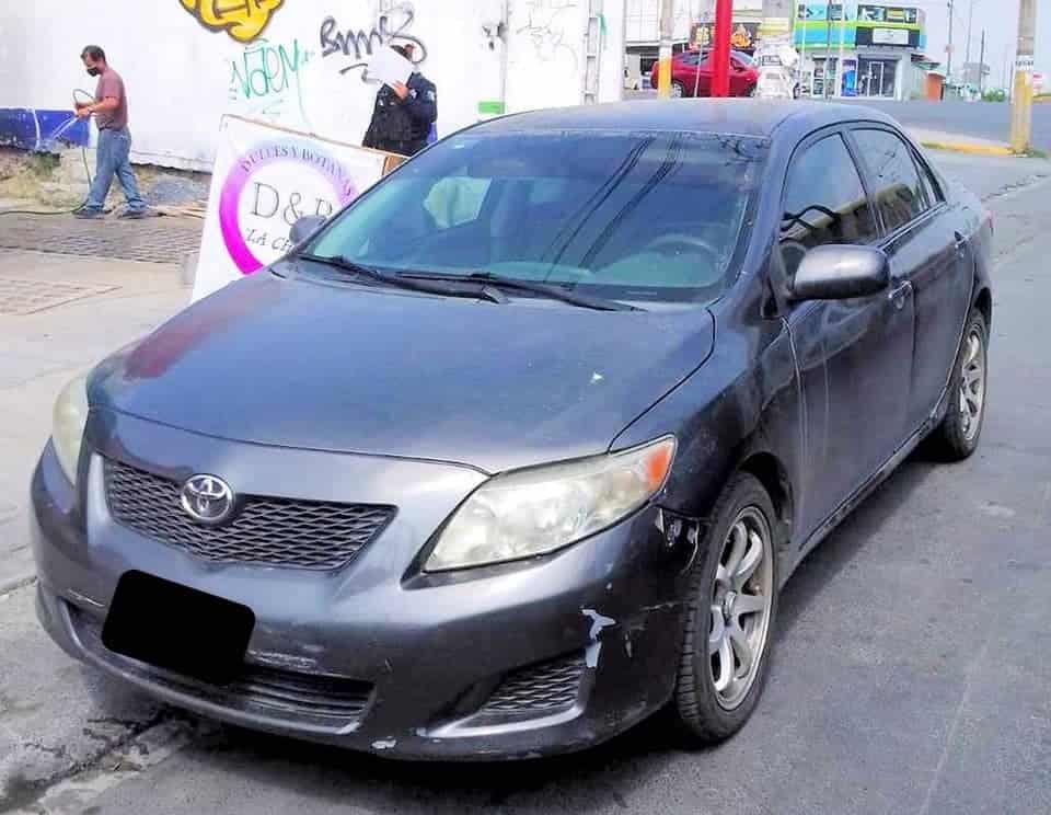 Localizaron un automóvil con reporte de que fue presuntamente usado en un secuestro