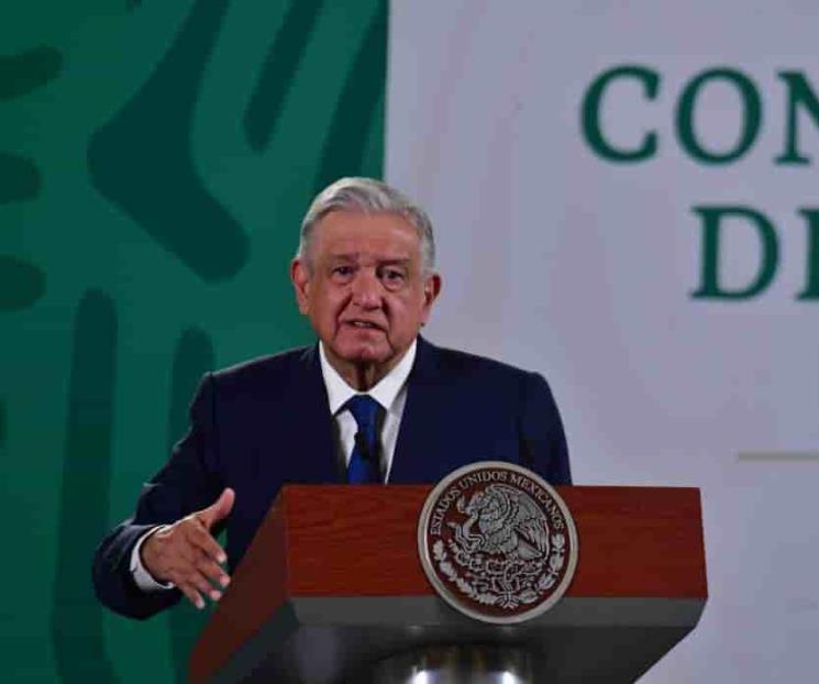 AMLO llama a democratizar las organizaciones empresariales