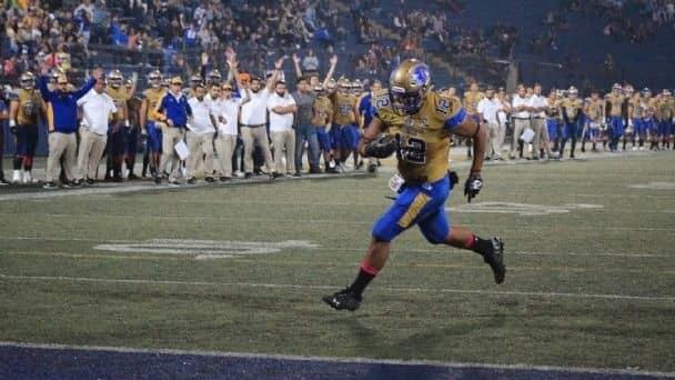 Va jugador de Auténticos a pruebas en la NFL