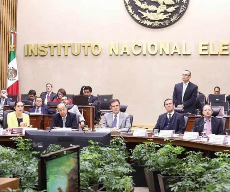 Acusan a INE de bloquear consulta