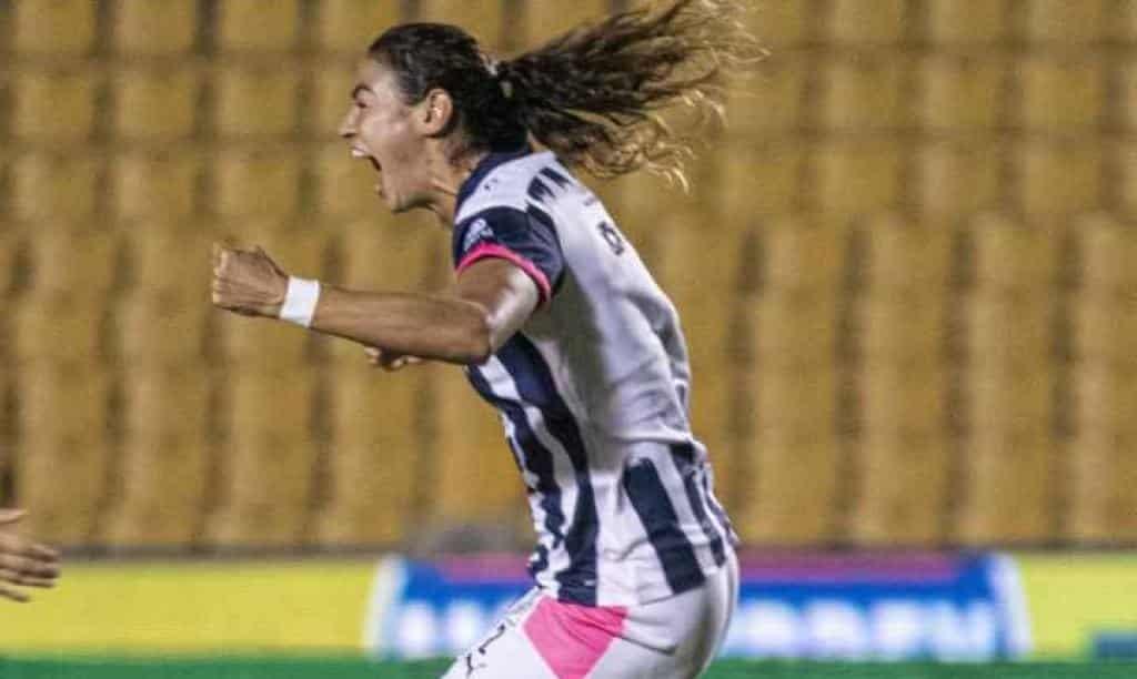 Van por Necaxa...