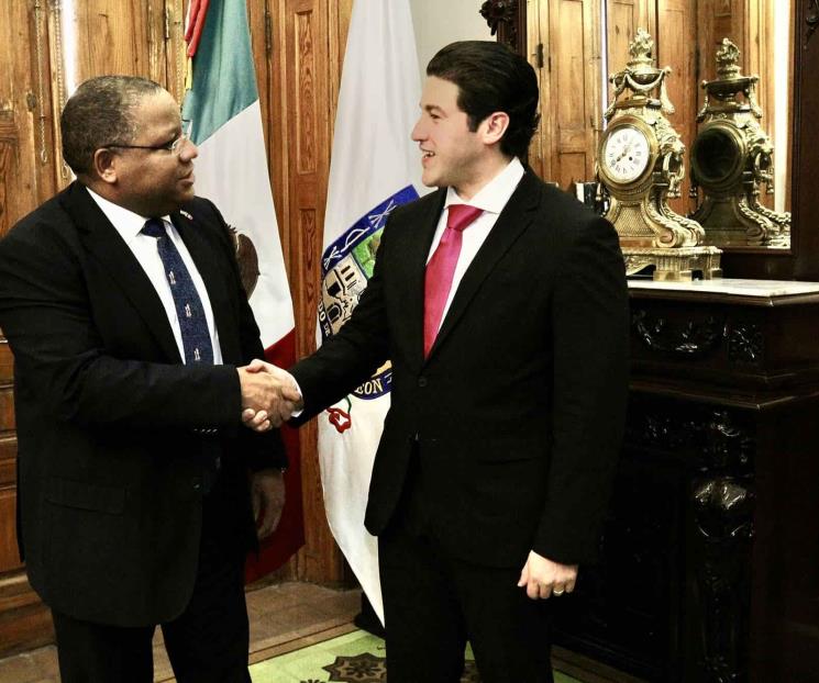 Fortalecen lazos NL y USA; alistan reapertura de frontera